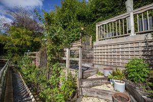 Garden_Denholme(1)- click for photo gallery
